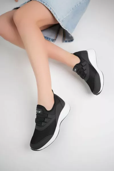 Damesschoenen met gewatteerde hak