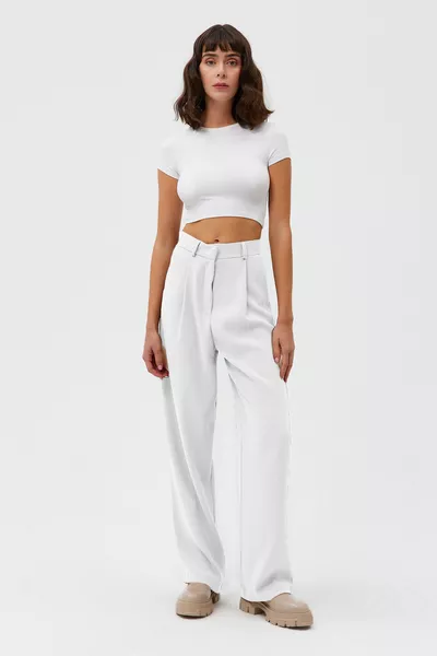 بنطال نسائي منسوج بقصة واسعة عند الخصر والساقين