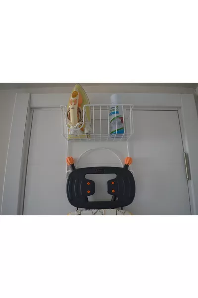 رف منظم للكي وحامل وطاولة الكي خلف الباب - أبيض