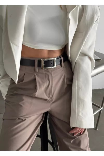 حزام نسائي أسود بمشبك مستطيل باللون الفضي طول  سم