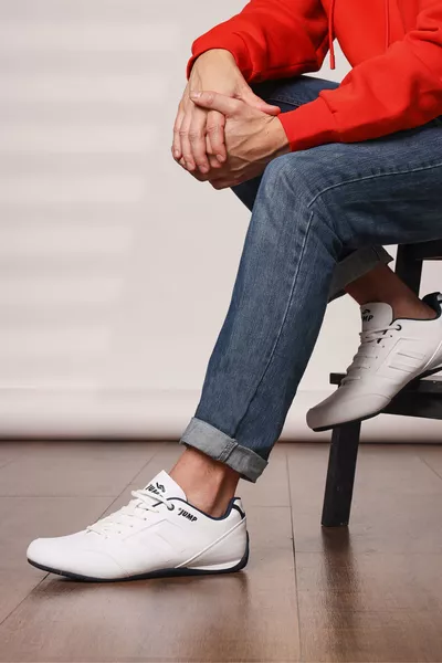  حذاء رياضي رجالي كاجوال يومي باللونين الأبيض والكحلي