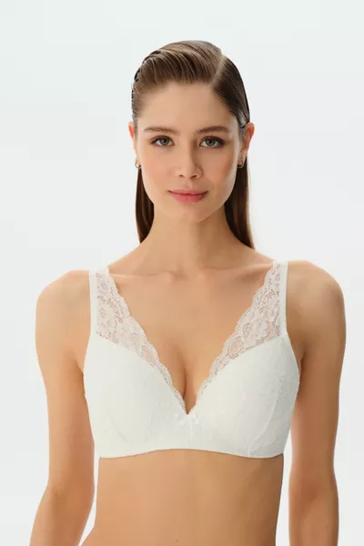 Сутиен с дантела Lacy Soft