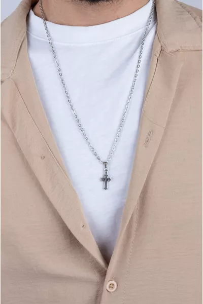 Collana da uomo con ciondolo a croce color argento