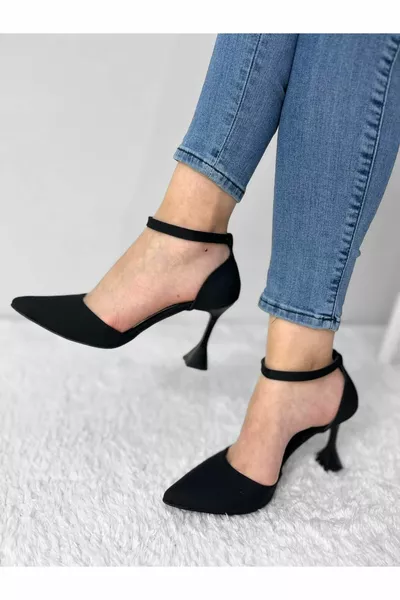 Zwarte matte champagne hakken