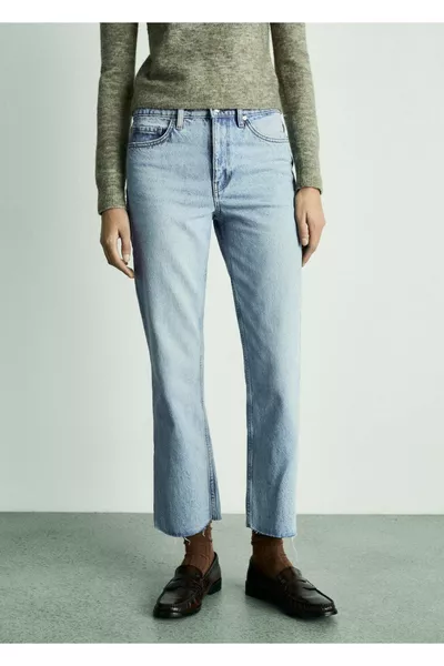 Beyaz Düz Kesim Crop Jean