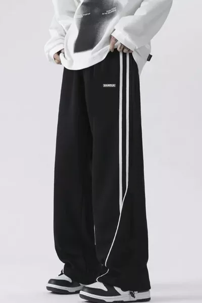 بنطال رياضي رجالي واسع بقصة الأرجل مع تفاصيل مخططة