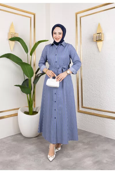 Robe de voile pour femme en satin bleu avec rayures blanches longues et ceinture