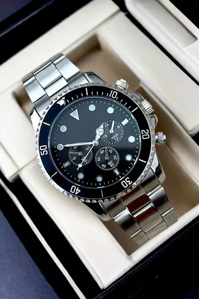 ساعة يد للزوجين من إنفينيتي فضية للنساء والرجال