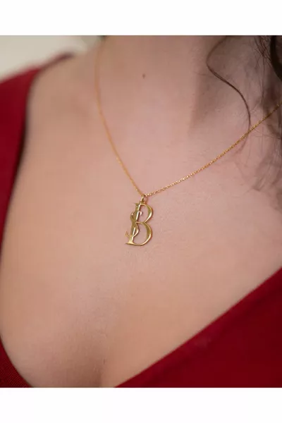 Персонализирано колие с две преплетени букви