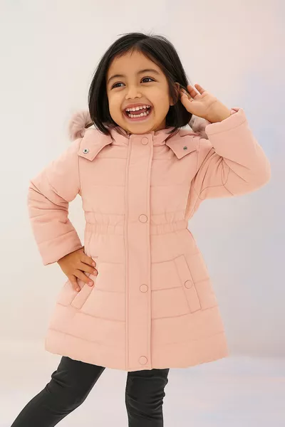 سترة بفوطة سميكة للأطفال البنات مقاومة للماء والرياح مع قبعة، لون السلمون، شتوية فاخرة مبطنة