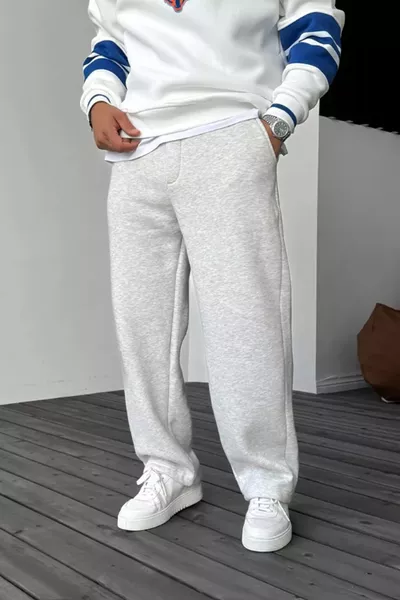 سروال رياضي رجالي شتوي واسع بخيط ثلاثي مبطن بالصوف بقصة أرجل مستقيمة باللون الرمادي 