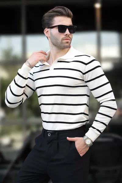 Джемпер с длинными рукавами в белую полоску с воротником-поло и белыми пуговицами 