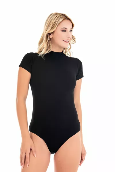 Боди с къс ръкав и полу-поло яка с тик-так копчета