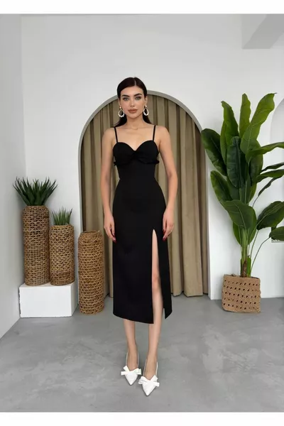 فستان متوسط الطول كشكش مع ستريتس