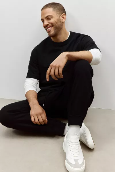 بنطال رياضي بقصة عادية