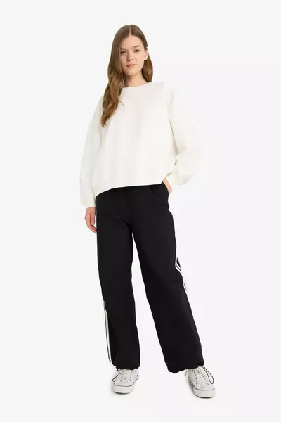 سويت شيرت بسيط سميك برقبة دائرية بقصة واسعة Coool Oversize WN