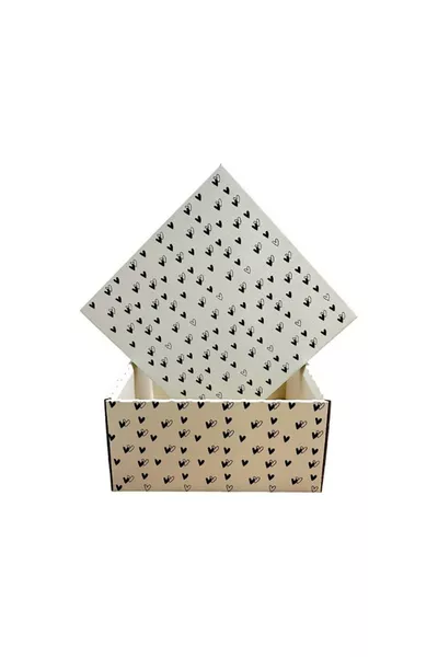 Подарочная коробка с чёрным сердцем  см