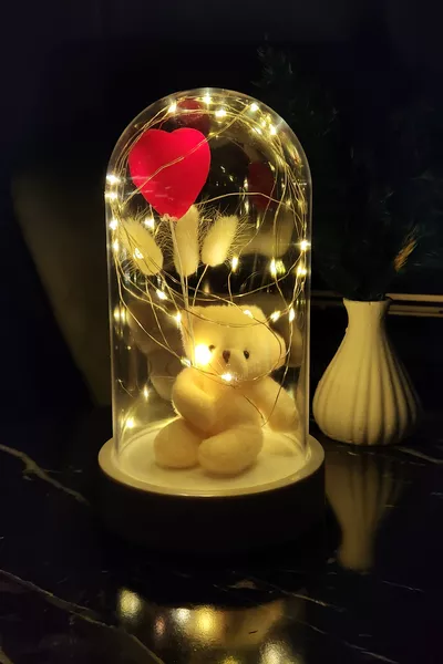 Светещ терариум с бял таван, LED светлини, сърце и меченце за подарък на половинката за Деня на влюбените