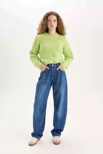 كنزة بياقة دائرية بقصة واسعة كول