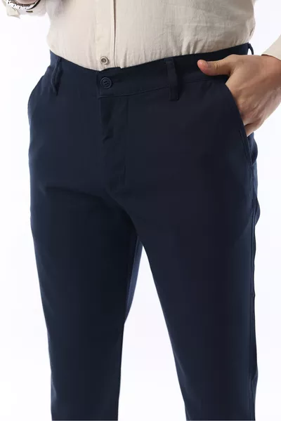 بنطال قماش رجالي بلون كحلي، قصّة مستقيمة، عالي الجودة، مرن ومطاطي عند الكاحل