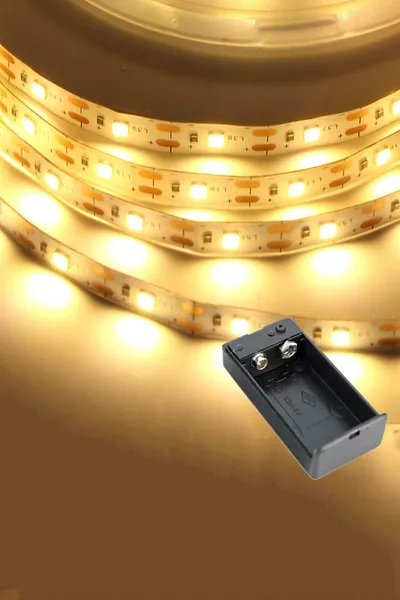 Светодиодная лента на батарейках, работающая от солнечного света, 2 метра (батарейки включены)