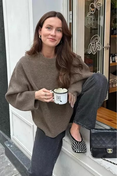 كنزة نسائية من الفيلون بحجم كبير - ياقة دائرية وملمس ناعم