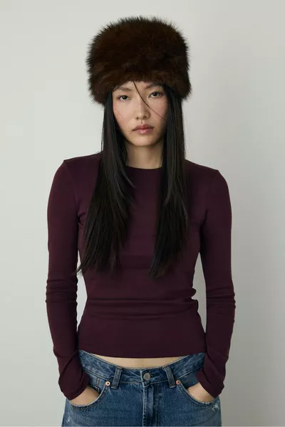 تيشيرت بحروف طويلة أساسية