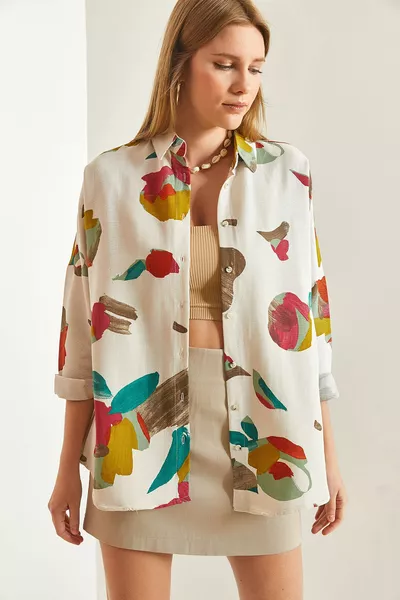 Chemise en lin à motifs féminins