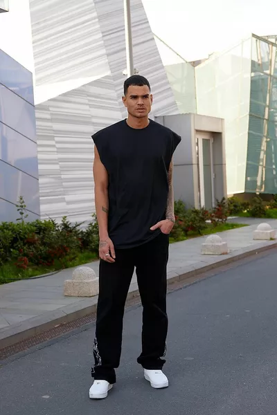 Unisex Black Basket Player Zero Sleeve Crew Neck Oversize Shabby Basic Sleeveless T-shirt