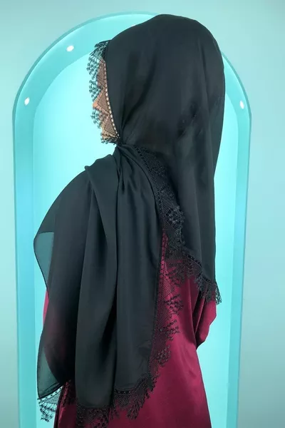 Kadın Anne Şifon Dantelli Iğne Oyalı Siyah Tesettür Namaz Mevlüt Örtüsü Abiye Şal