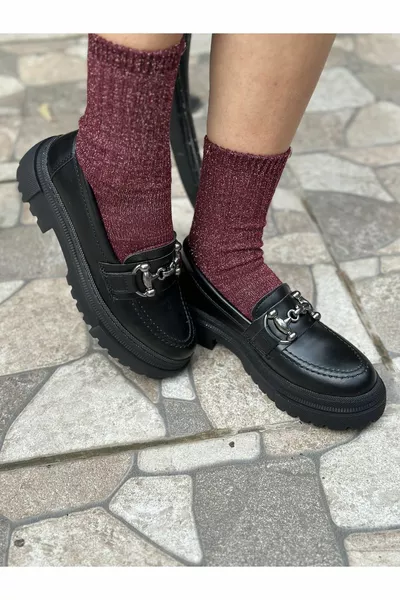 المرأة السوداء سميكة وحيد الفضة مشبك أحذية المتسكع