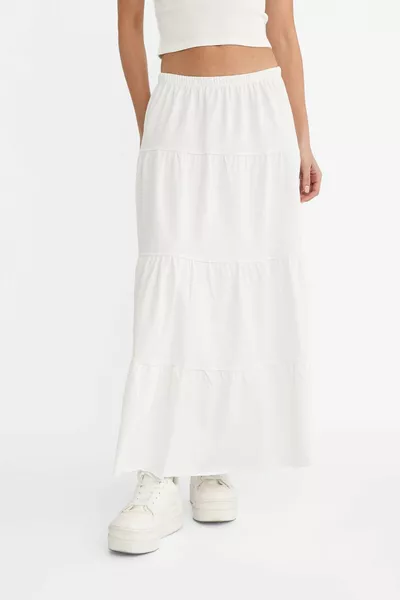 تنورة بوهيمية طويلة متدفقة