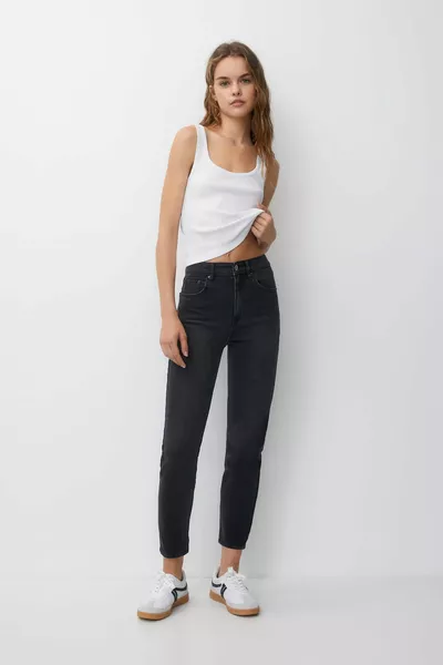 Comfort fit mom jean