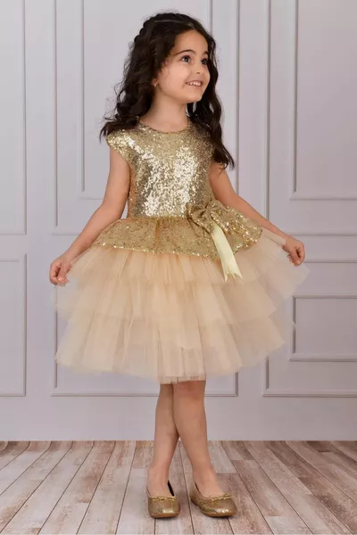 الفتيات البيج تول مساء اللباس