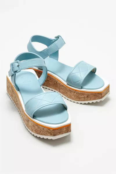 صنادل نسائية جلد أزرق