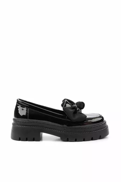 أسود براءات الاختراع الجلود النسائية أحذية المتسكع 