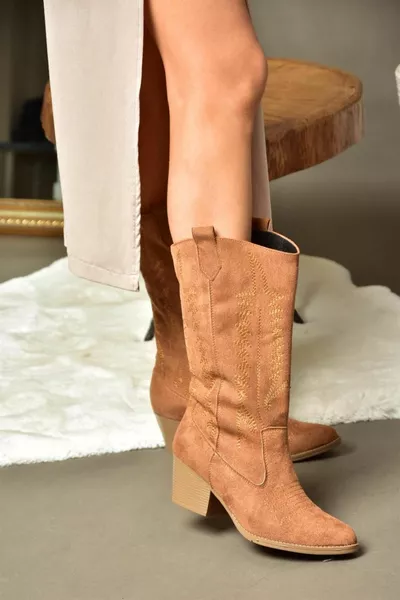  تان سويدي كاوبوي نموذج أحذية نسائية