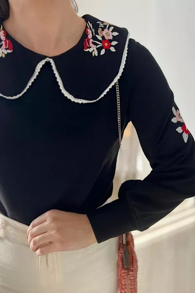 المرأة الأسود المريلة طوق مطرزة سترة متماسكة