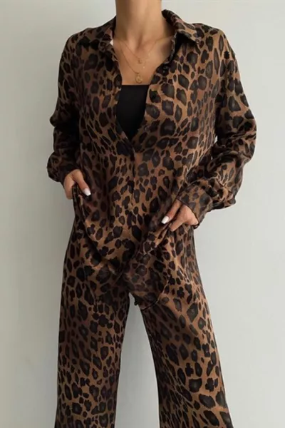 ليوبارد طبعة الساتان كبيرة الحجم (فيسكوز) قميص بني