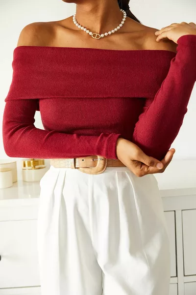 Дамски пуловер с камзола с яка Мадона 