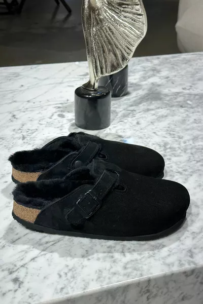 Oslo Hausschuhe aus echtem Pelz mit Korksohle aus Wildleder