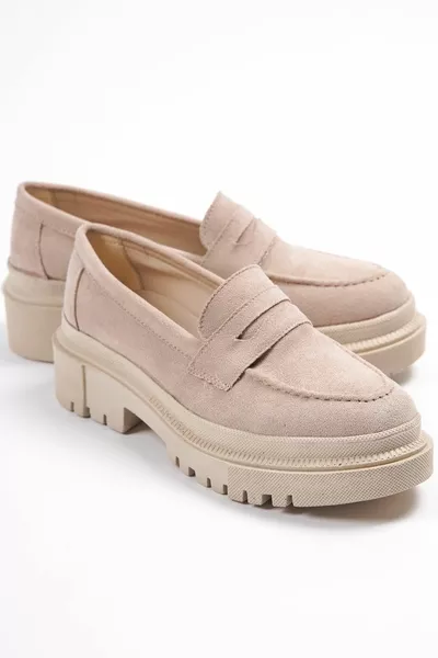 Capone Oval Toe Trak Sole Suede Beige Mocassins Femme