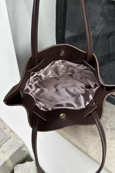 جلد الغزال الحقيقي المرأة حزام طويل المغناطيس إغلاق اليد وحقيبة الكتف هافانا القهوة المرة