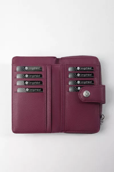 محفظة البرقوق النسائية