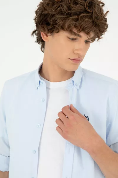 قميص أساسي بأكمام طويلة أزرق فاتح للرجال 