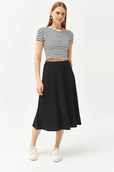 Women's Black Elasticated Flowing Twisted Skirt 