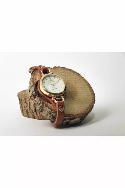 جيروكس براون جولة خمر وساعة الرجعية