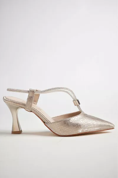 المرأة مصعد أحذية السهرة ذات الكعب العالي