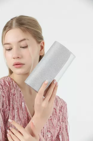 Efnan Store Gümüş Abiye Portföy Çanta