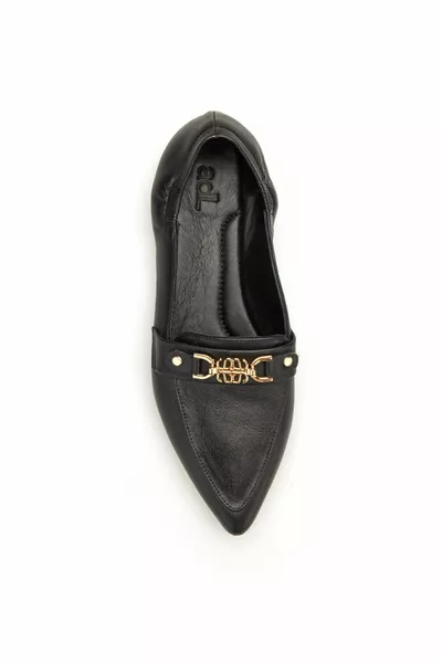 جلد شعار الباليه الشقق